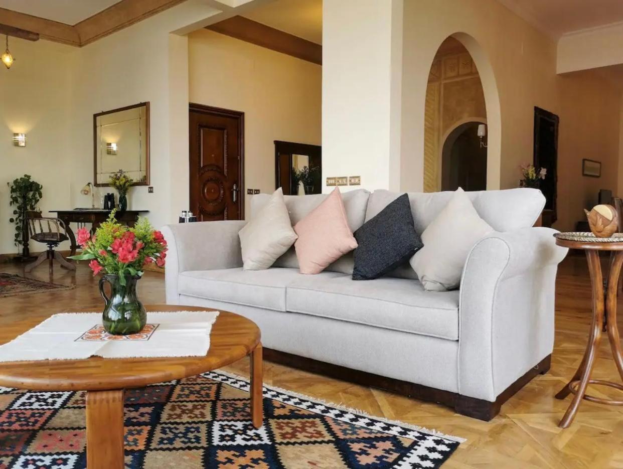 Luxury On The Nile - Zamalek Apartments Каир Экстерьер фото