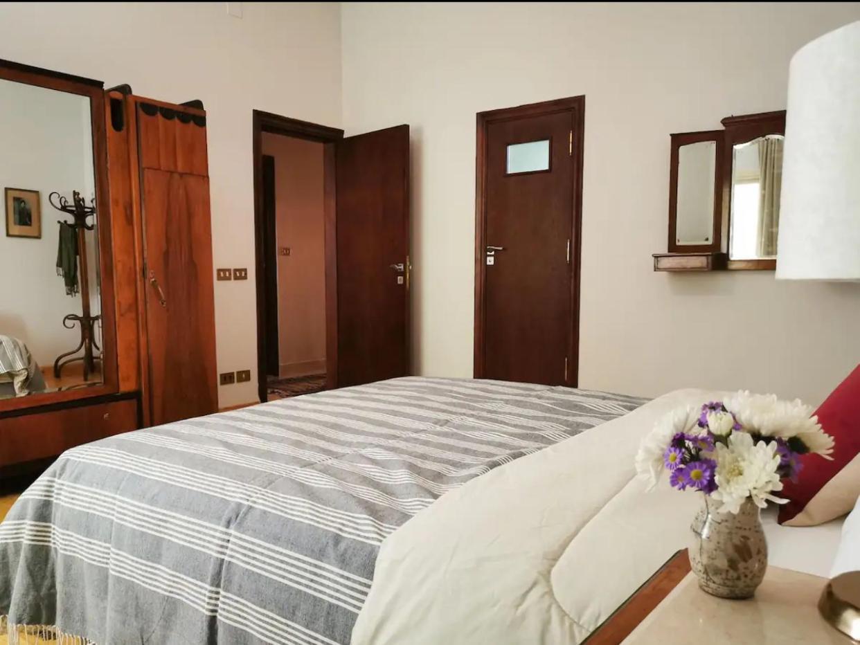 Luxury On The Nile - Zamalek Apartments Каир Экстерьер фото