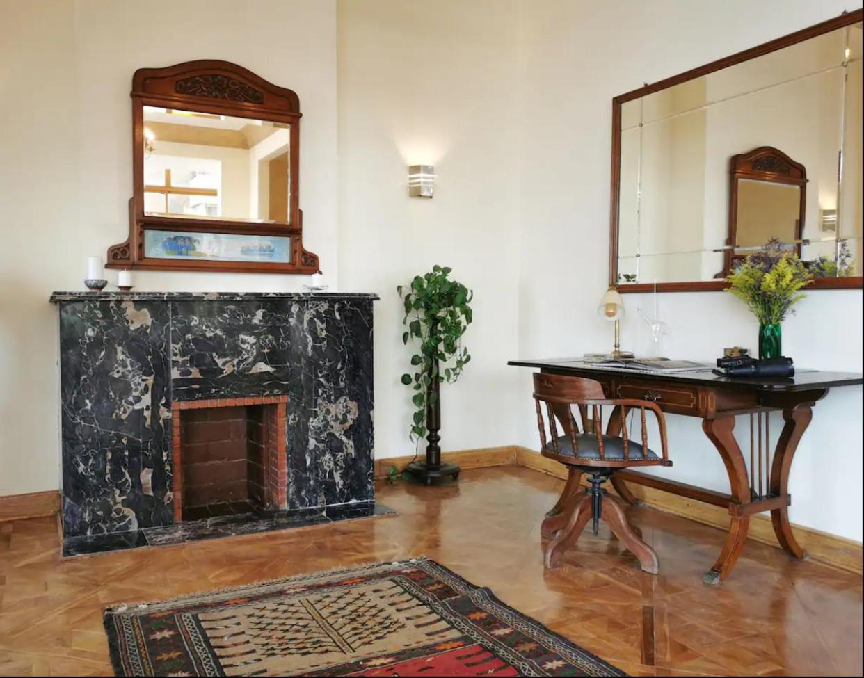 Luxury On The Nile - Zamalek Apartments Каир Экстерьер фото